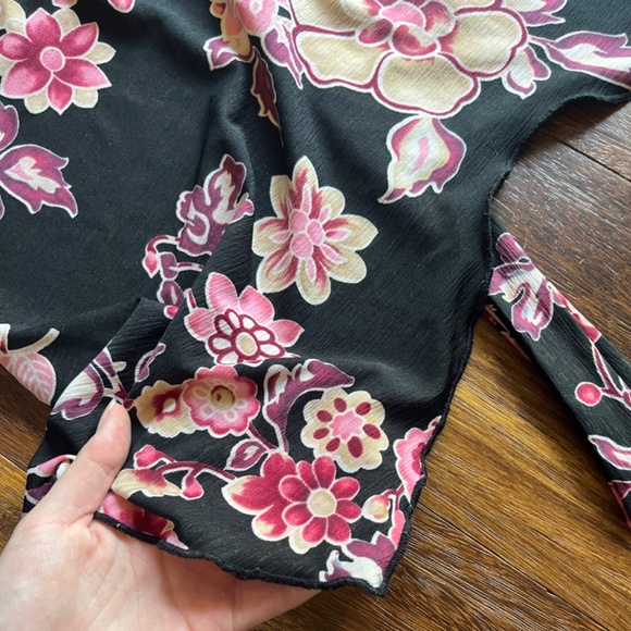 π2/$14π y2k digit@l clothing floral asymmetrical tie-back blouse - Picture 5 of 9